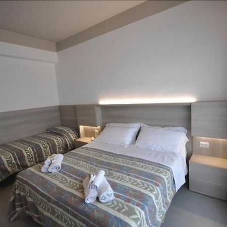 Hotel Alhambra Rimini Eksteriør billede