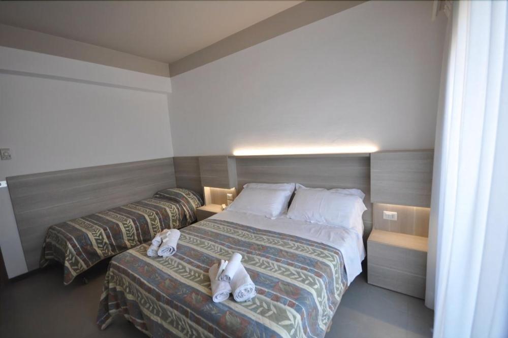 Hotel Alhambra Rimini Eksteriør billede